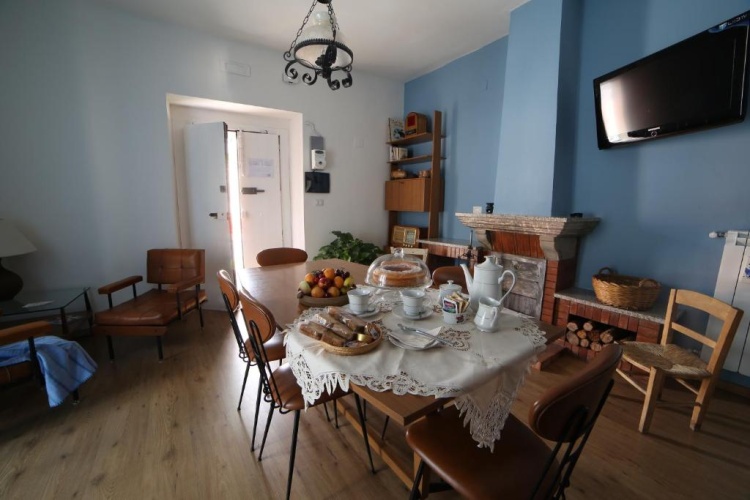 3 Bedrooms Cottage with balcony and with view
