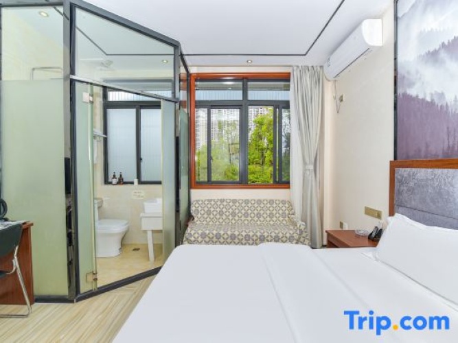 Standard Double room with garden view