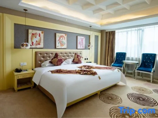 1 Bedroom Business Suite