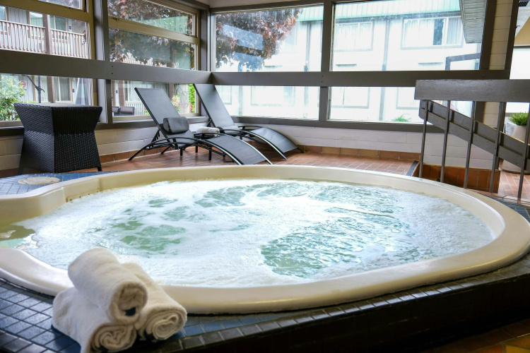 Sandman Hotel Revelstoke photo 18