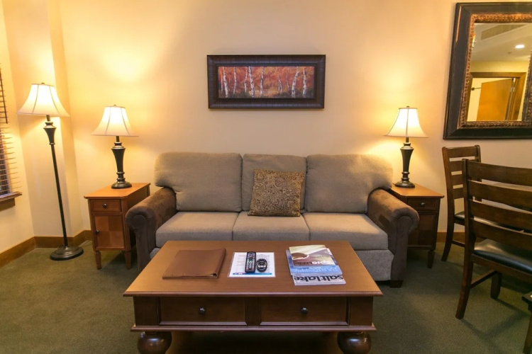 Spacious Unit Mountain Getaway with Fireplace by RedAwning