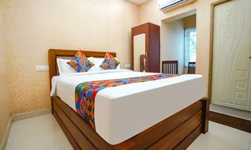Hotel O Eswar Residency