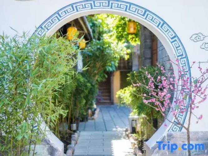 Yangguang lijiang Courtyard