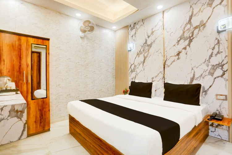 Classic Triple room