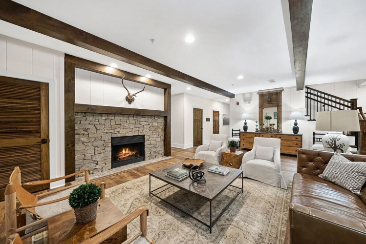 The Blowing Rock Manor