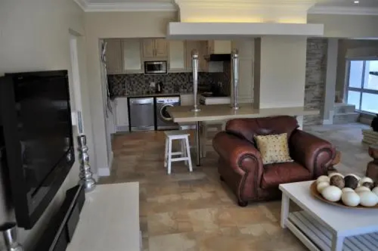 Rivertides 6 Apartment
