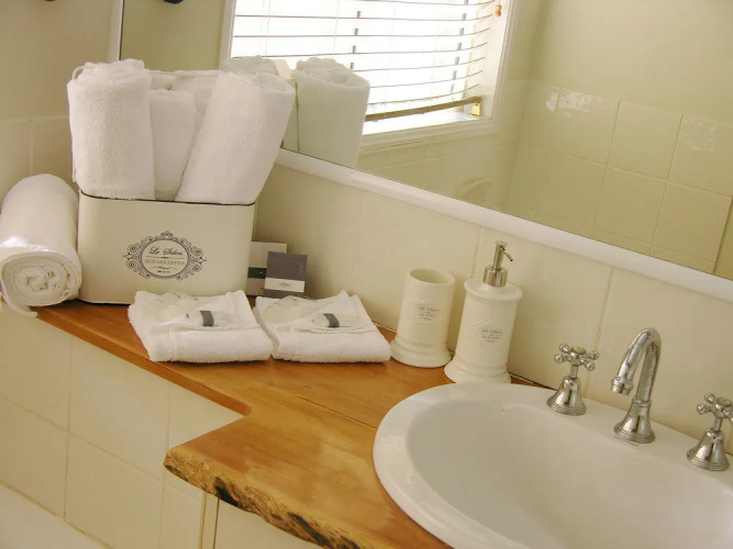 Apple Tree Cottage & Studio