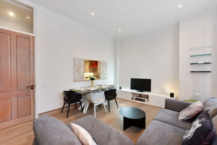 Superior Apartment