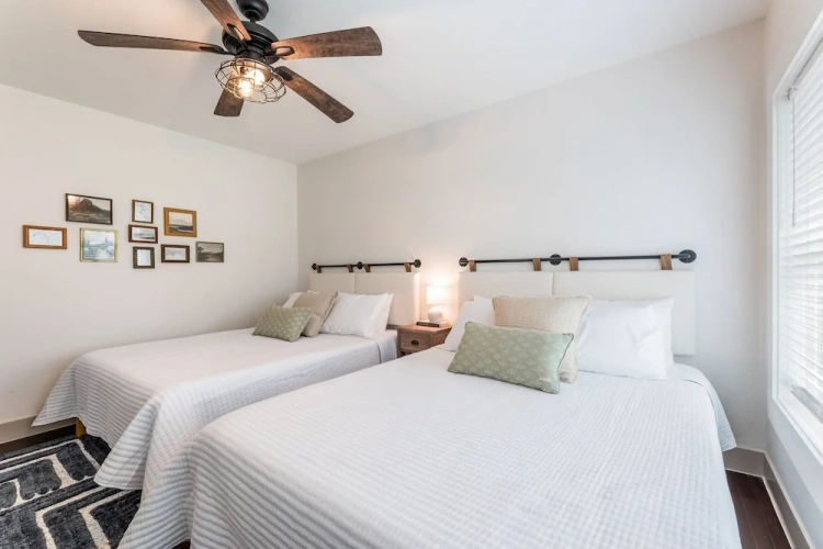 3 Bedrooms Cottage