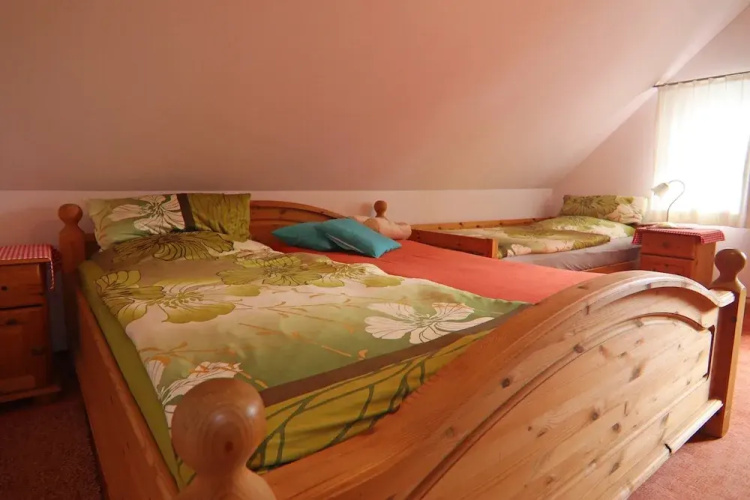 Landhauswohnung in Kroepelin mit Grossem Garten