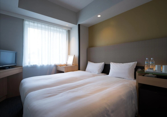 E Hotel Higashi Shinjuku photo 18