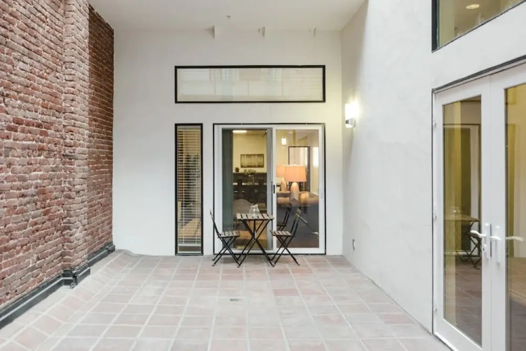 2 Bedrooms Standard Penthouse room with balcony