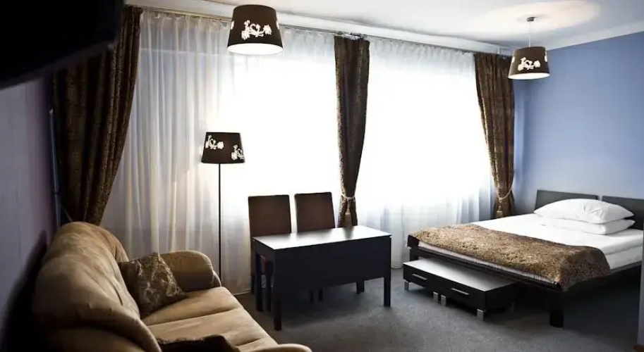 Hotel KORONA