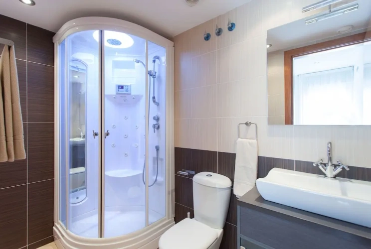 1 Bedroom Premium Apartment with balcony