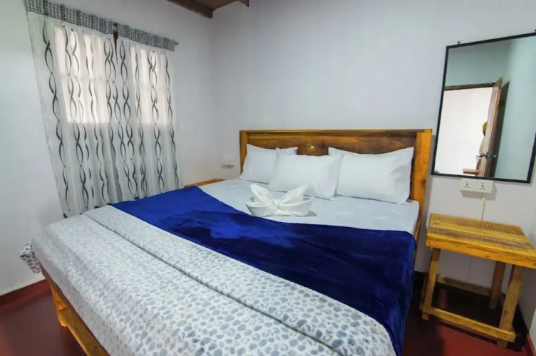 Classic Triple room with balcony and with mountain view