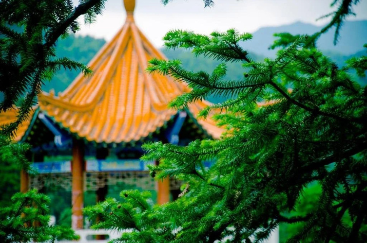 Yingshanhong Hotel