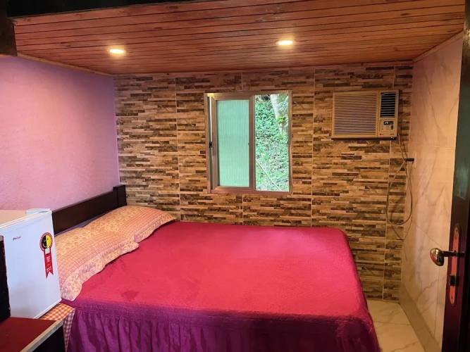 1 Bedroom Comfort Suite with mountain view