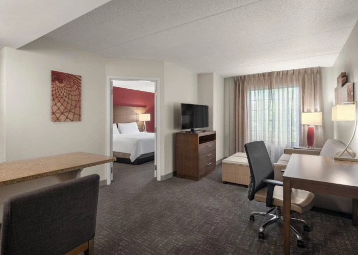 Staybridge Suites Indianapolis-Airport by IHG