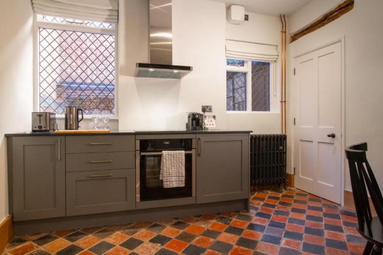 2 Bedrooms Cottage