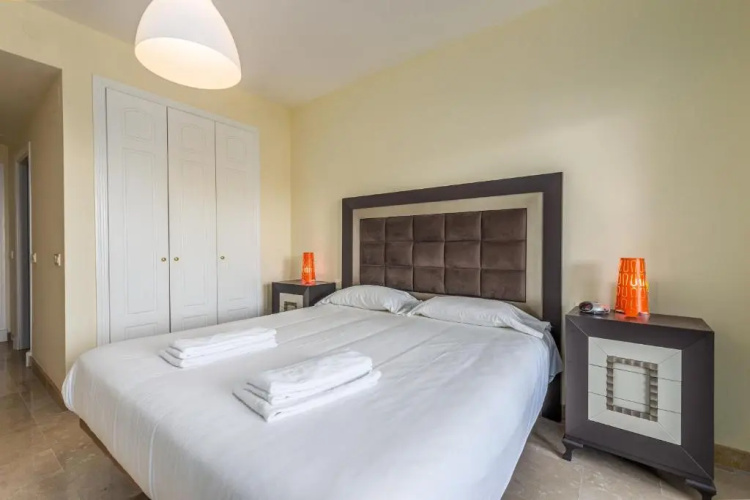 2199-Apt with terrace and pools