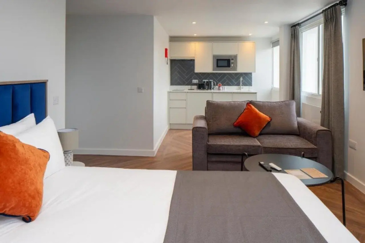 Station Suites