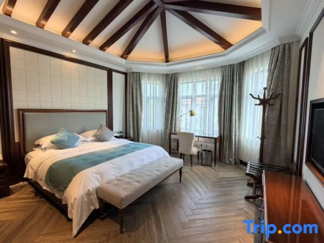 Business Double Villa