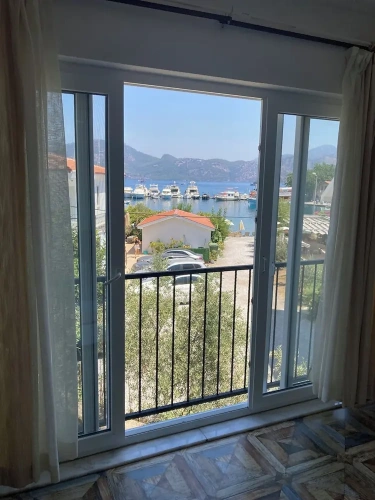 Deluxe Triple room with balcony