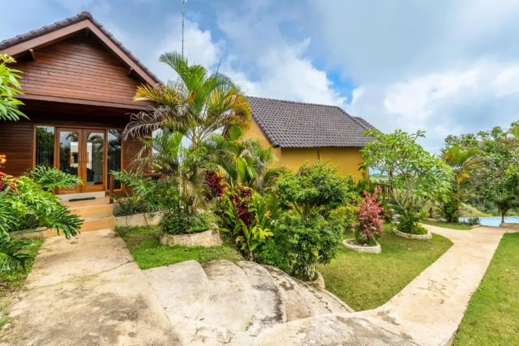 Deluxe Double room with balcony and with sea view