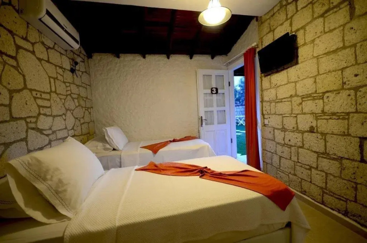 Masli̇na Otel