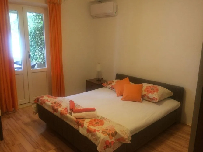 Room Nika