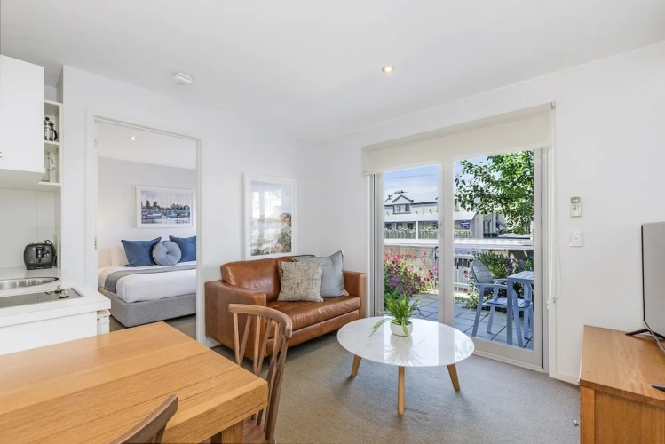 1 Bedroom Suite