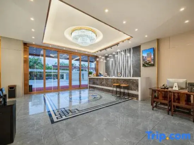 Licheng Ruixuan Hotel