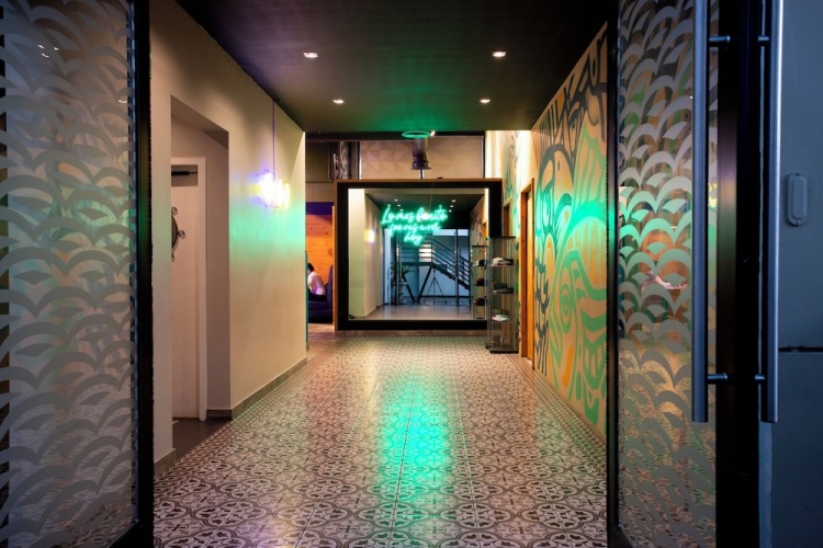653 Hotel