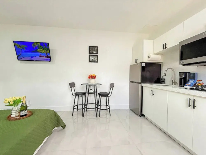 Luxury Suite Studio With Kitchen Spa Shower