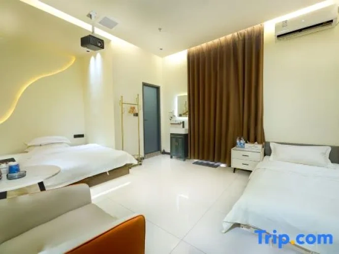 Standard Twin Family room