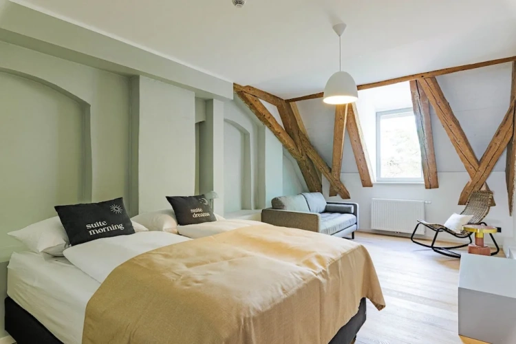 1 Bedroom Comfort Suite