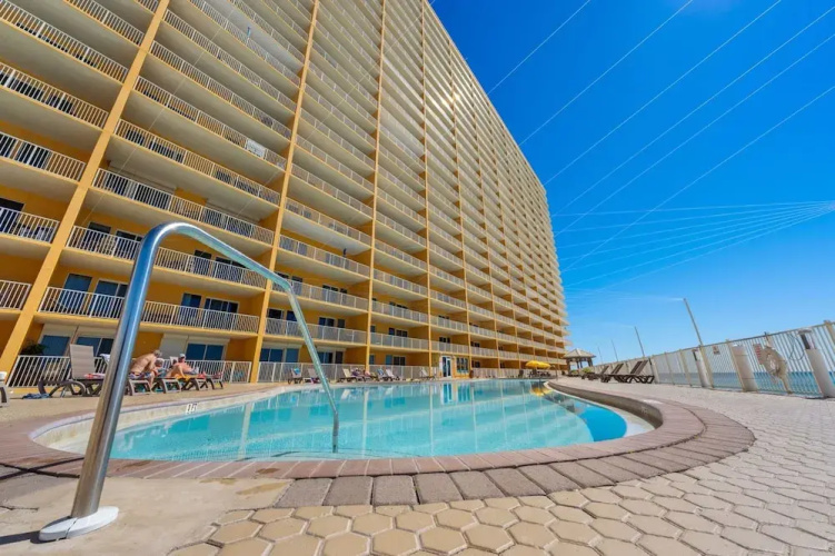 Treasure Tides3br Beachfront Corner Unit Sleeps 8 With Stunning Gulf Views!