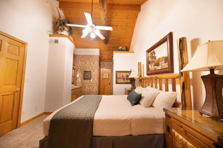 Cabins at Grand Mountain