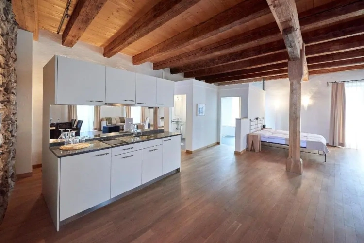 Suite with balcony and with view