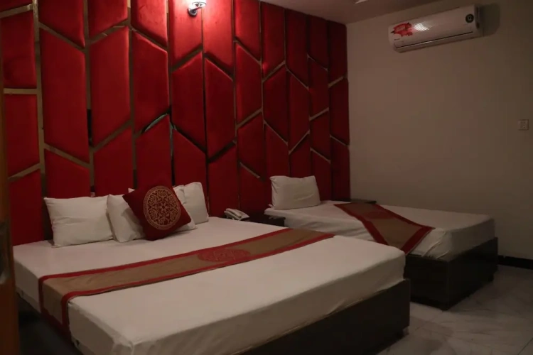 Deluxe Quadruple room