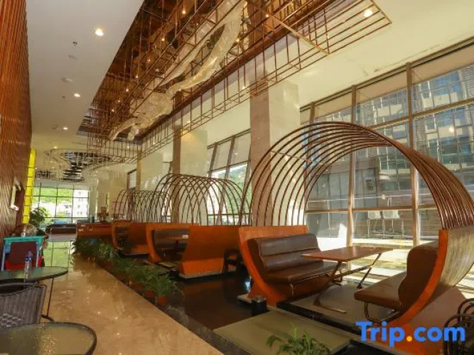 Siding International Hotel
