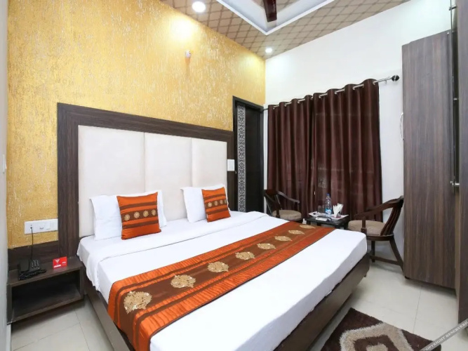 R.S Hotel & Restaurant