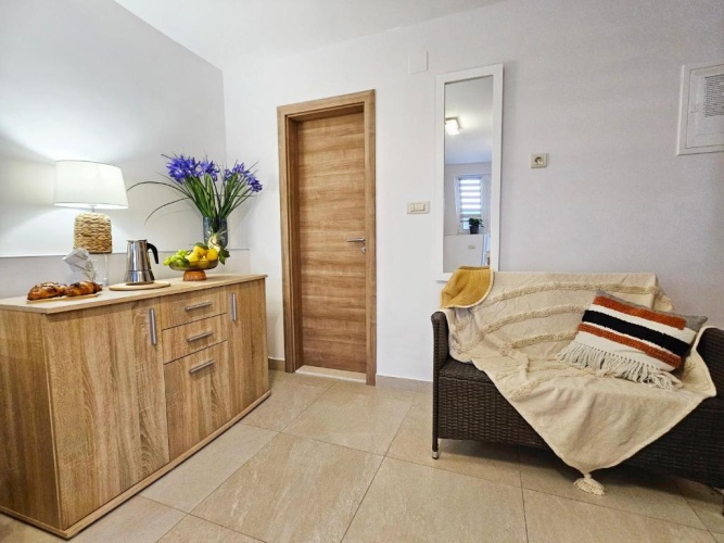 3 Bedrooms Cottage