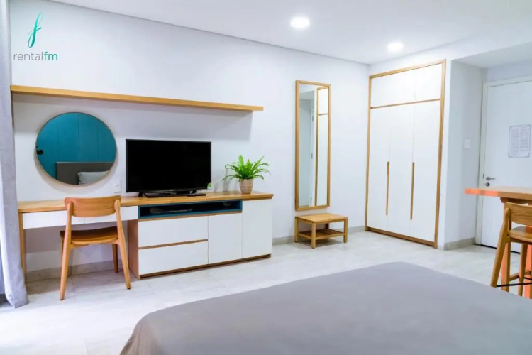 Dawn Apartment by RentalFM