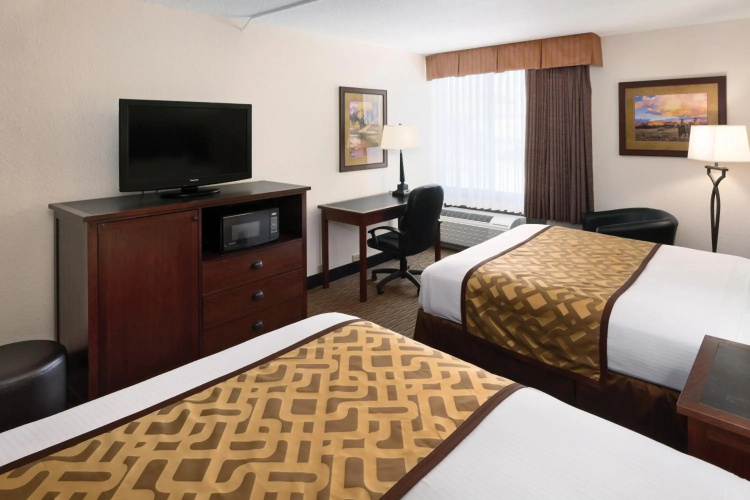 Ramkota Hotel & Conference Center
