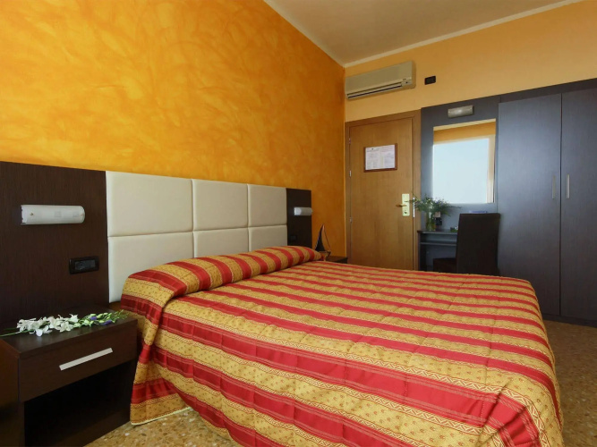 Piccolo Hotel