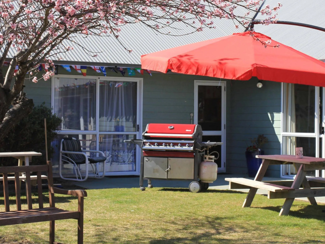 The Zula Lodge Backpackers