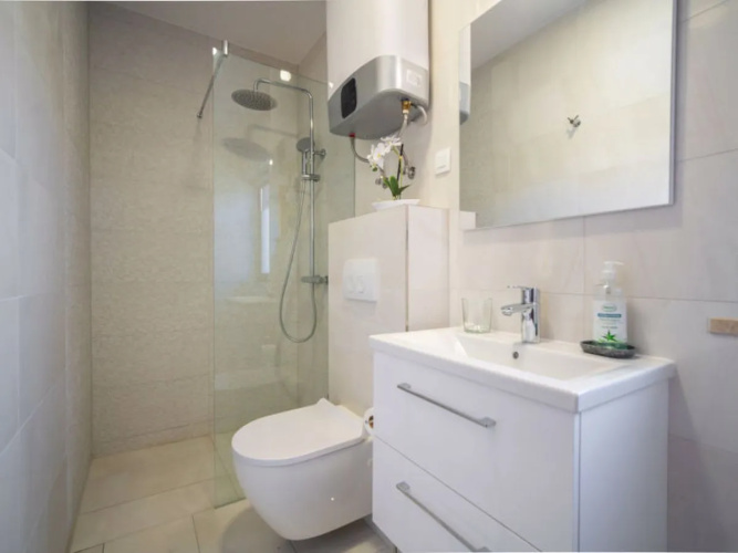 Apartment Damir Tampere 25135