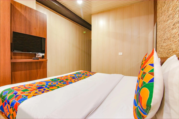 Fabhotel Doon Maira