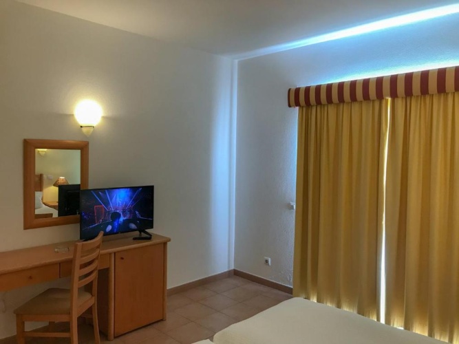 Superior Twin room with balcony and with pool view